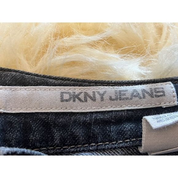 DKNY Jeans 30 x 32 size 6 - Picture 3 of 8